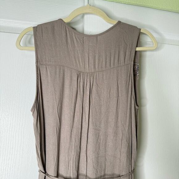 Time and Tru Brown Midi Dress with Blue Accents - Picture 11 of 15